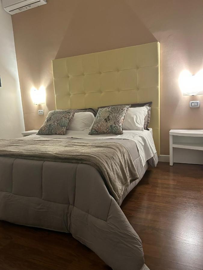 Tiziana'S House Bed and Breakfast Salerno Eksteriør billede