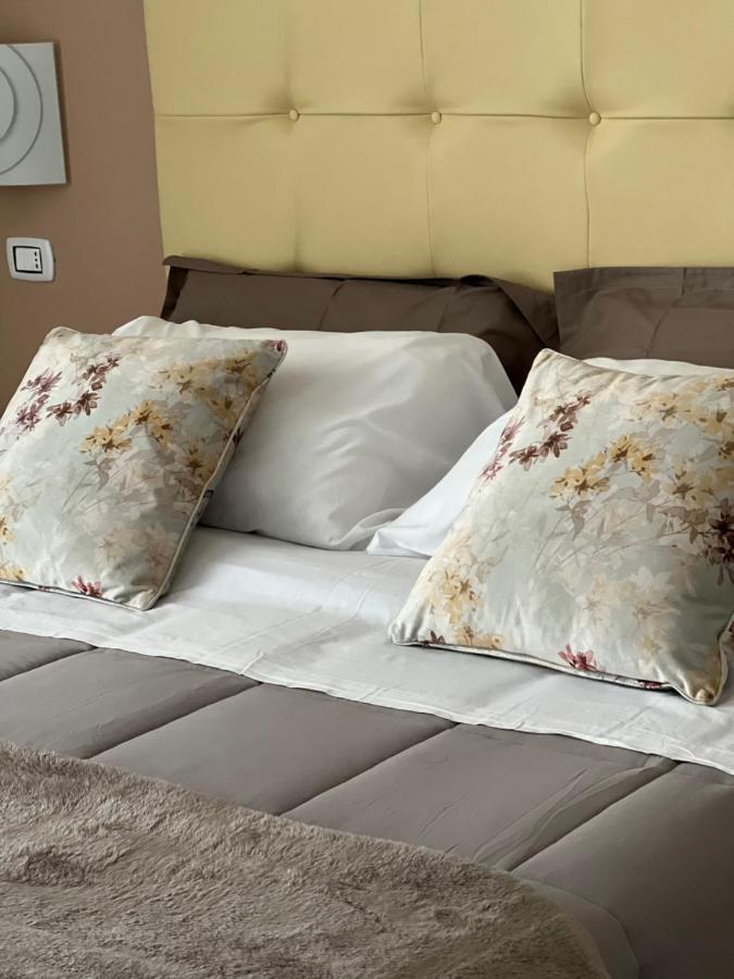 Tiziana'S House Bed and Breakfast Salerno Eksteriør billede