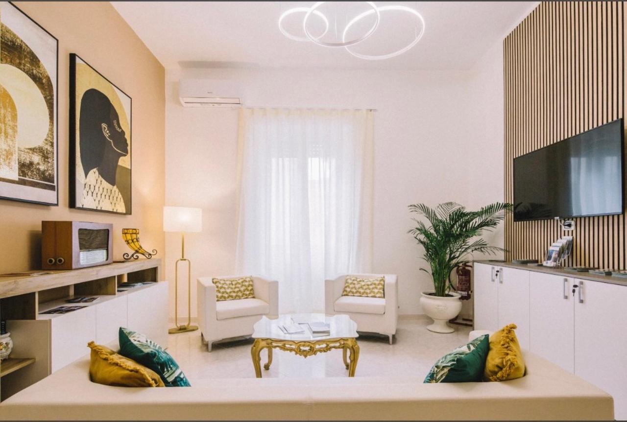Tiziana'S House Bed and Breakfast Salerno Eksteriør billede